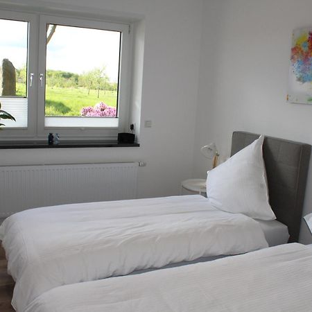 Gaestezimmer Bergerhof - Ankommen Und Wohlfuehlen ノイス エクステリア 写真